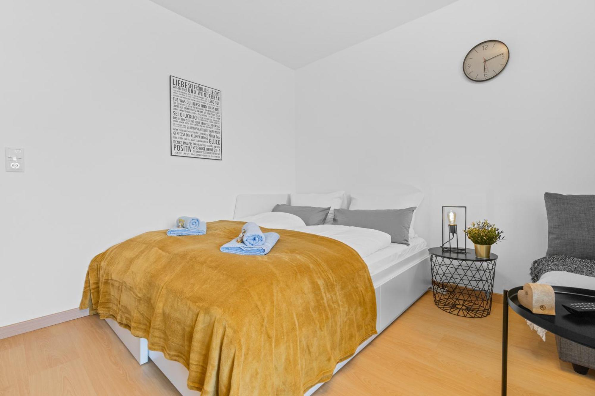 Sonniges City-Apartment Mit Suedbalkon Und Parklatz Neusass Екстериор снимка